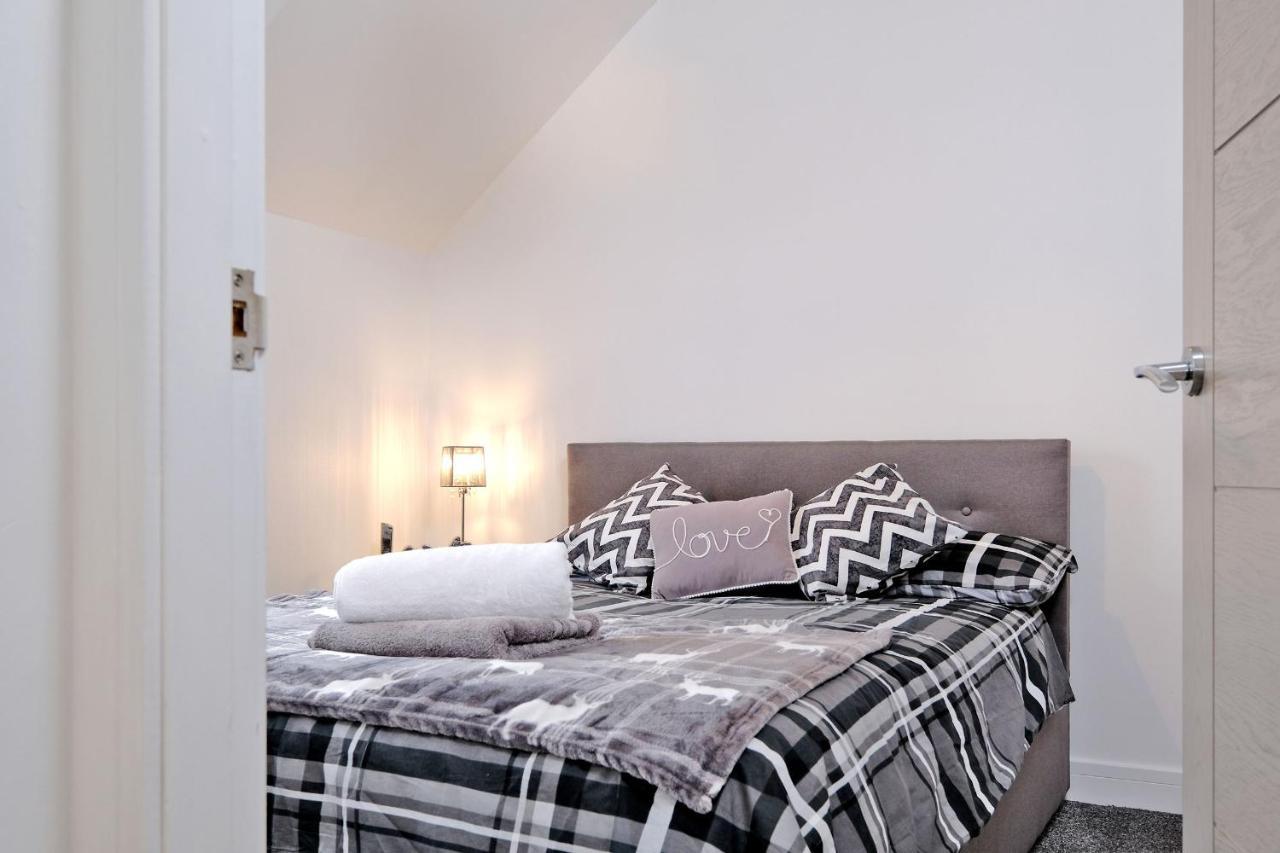 Contemporary Highland House Close To Town And Ben Nevis Fort William Zewnętrze zdjęcie